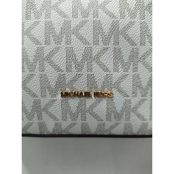 Michael Kors Maeve Vanilla Ivory Leather Zipper Closure Hobo Shoulder Bag - NWT - Picture 4 of 16